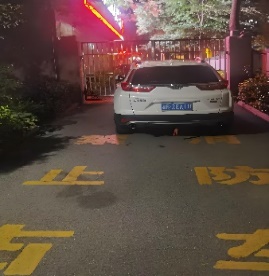Vehicle obstruction detected in a fire lane